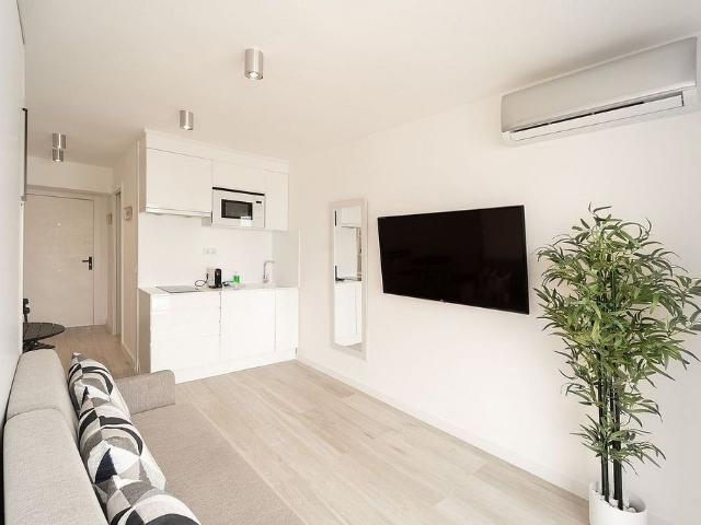 Estudio en alquiler en calle Poblat Tipicedifici Nausica, Castelló d´Empúries, de 25 m² por 832