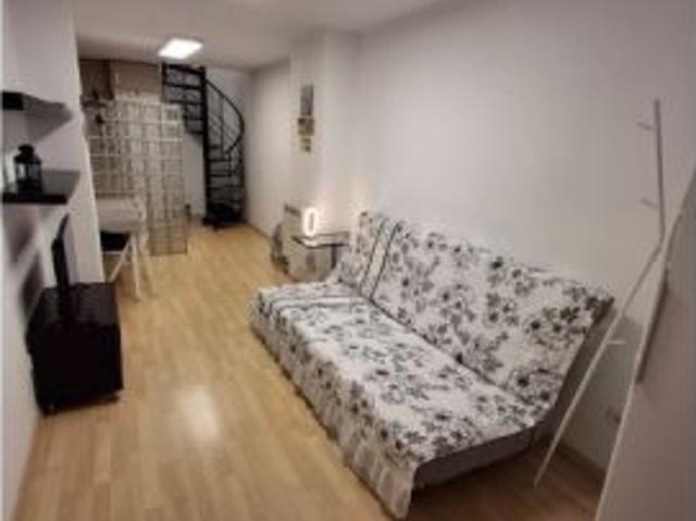 Estudio en alquiler en Can Serra, gastos incluidos
