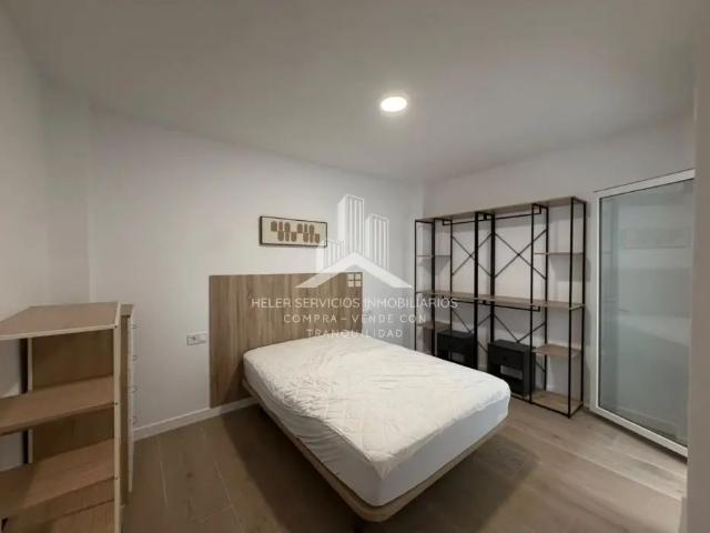 Estudio en alquiler en Carrer de la Mare de Déu del Roser, cerca de Calle de las Cruzes Viejas