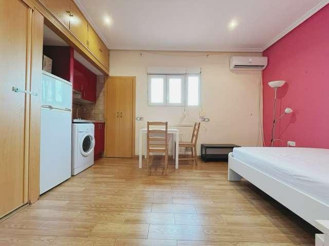 Estudio en alquiler en Cortes, Madrid