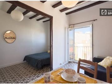 Estudio en alquiler en El Raval, gastos incluidos