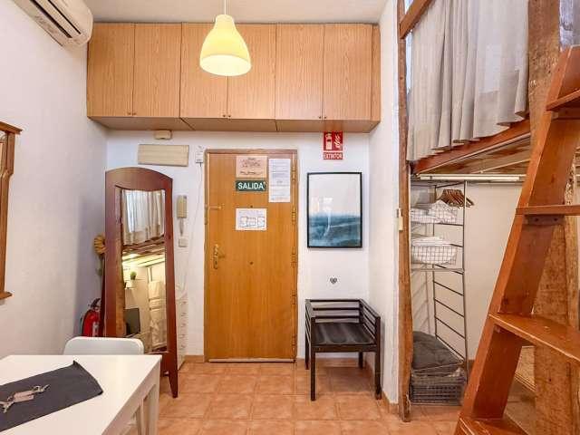Estudio en alquiler en Embajadores, Madrid