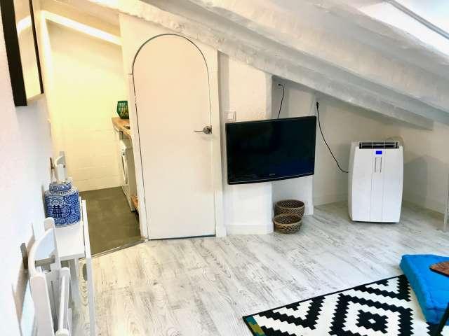 Estudio en alquiler en Embajadores, Madrid