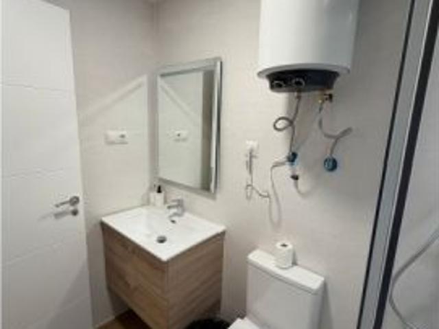 Estudio en alquiler en Embajadores