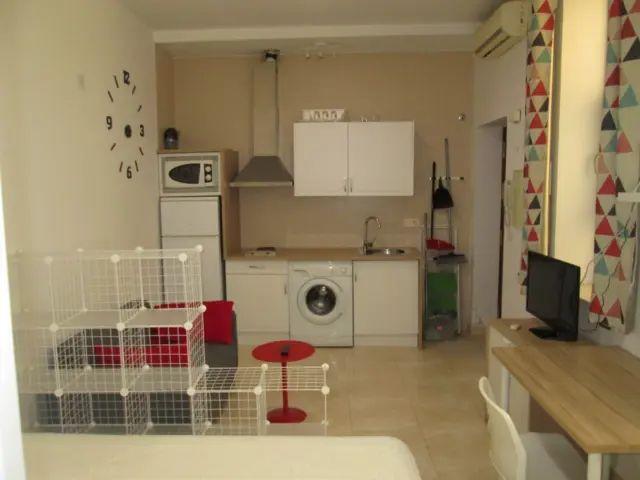 Estudio en alquiler en Feria