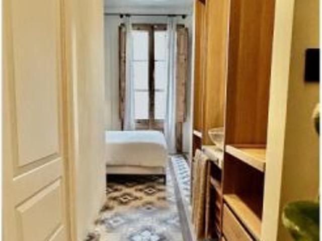 Estudio en alquiler en La Dreta de lEixample, se admiten parejas