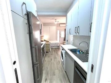 Estudio en alquiler en Los Remedios, Sevilla