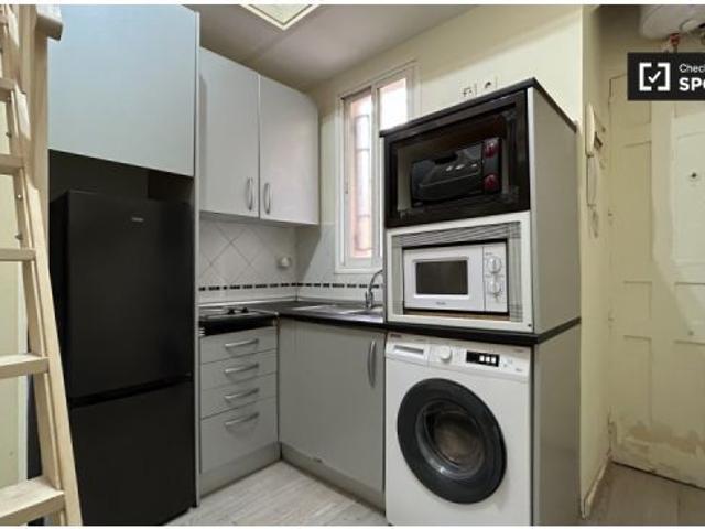 Estudio en alquiler en Pacífico, Madrid