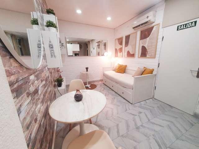 Estudio en alquiler en Palos de Moguer, Madrid