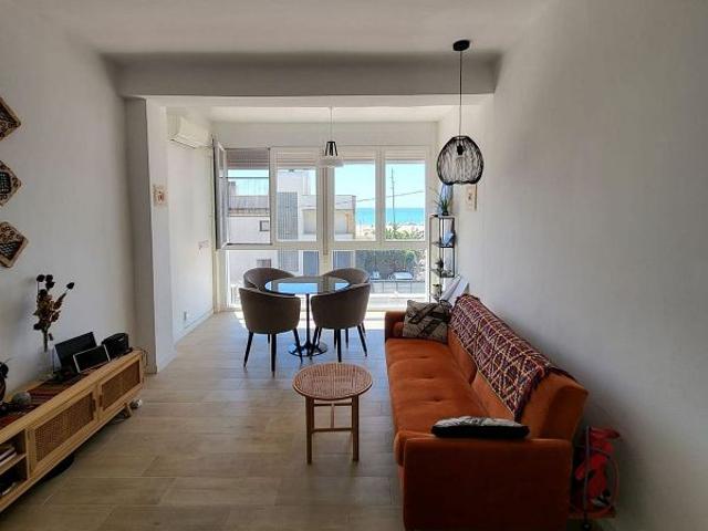 Estudio en alquiler en paseo Marítim, Castelldefels, de 28 m² por 1.100