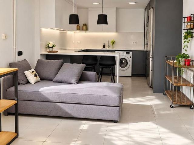 Estudio en alquiler en paseo Pintor Romero, Sant Cugat del Vallès, de 48 m² por 1.600