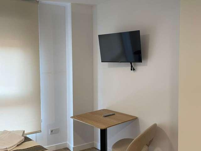 Estudio en alquiler en San Isidro, Madrid