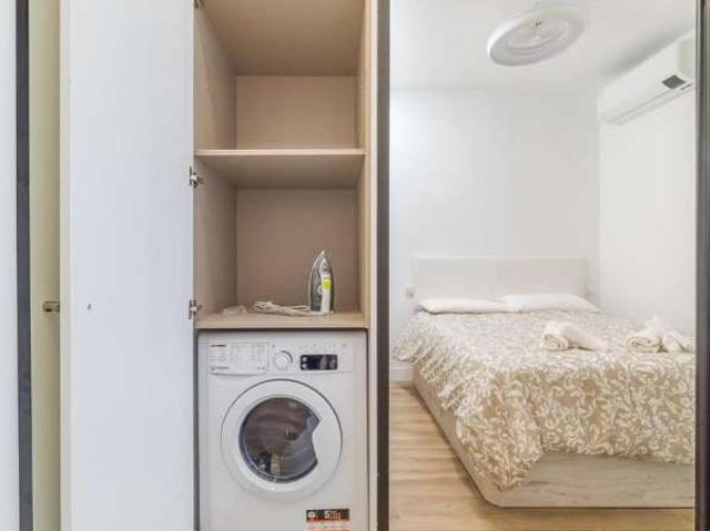 Estudio en alquiler en San Juan Bautista, Madrid