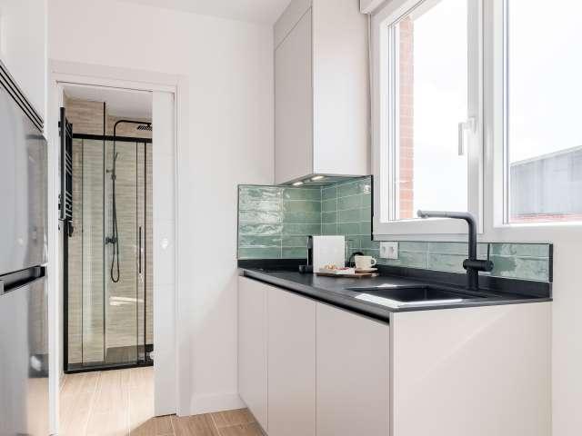 Estudio en alquiler en San Juan Bautista, Madrid
