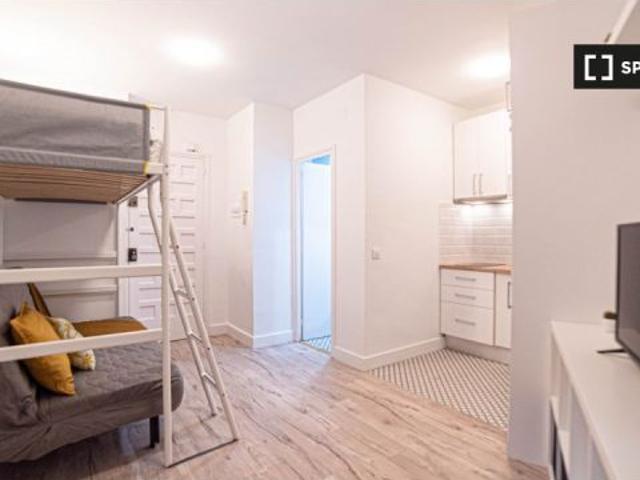 Estudio en alquiler en Sant Andreu