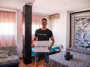 Plaça de l'Ajuntament, Valencia, Plaça del Temple