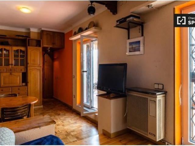 Estudio en alquiler en Sants Badal, se admiten parejas