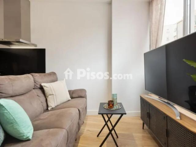 Estudio en alquiler en Sants Badal