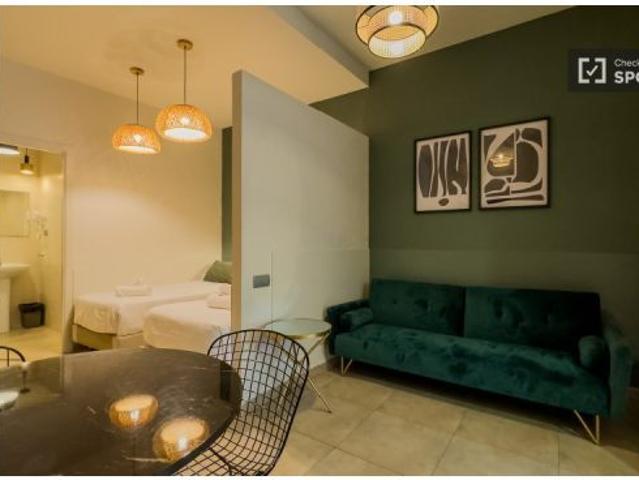 Estudio en alquiler en Sants, Barcelona, gastos incluidos