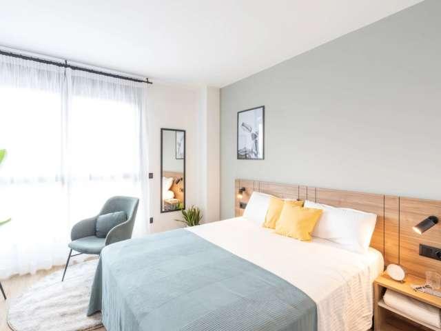 Estudio en alquiler en Valdefuentes, Madrid