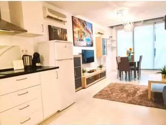 Estudio en alquiler en Valdefuentes, Madrid