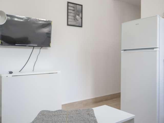 Estudio en alquiler en Valdezarza, Madrid