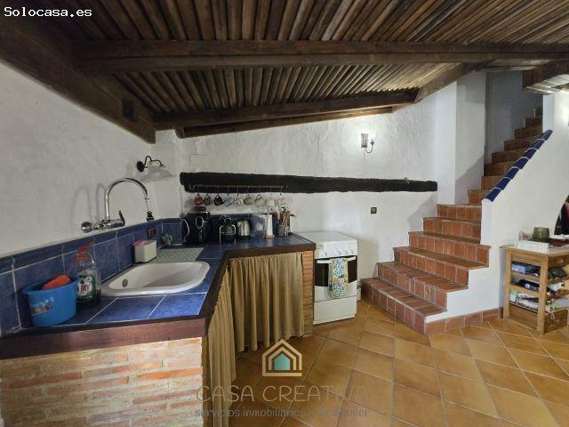 ESTUDIO EN ALQUILER EN XÀTIVA – BUHARDILLA CON TERRAZA Y VISTAS AL CASTILLO