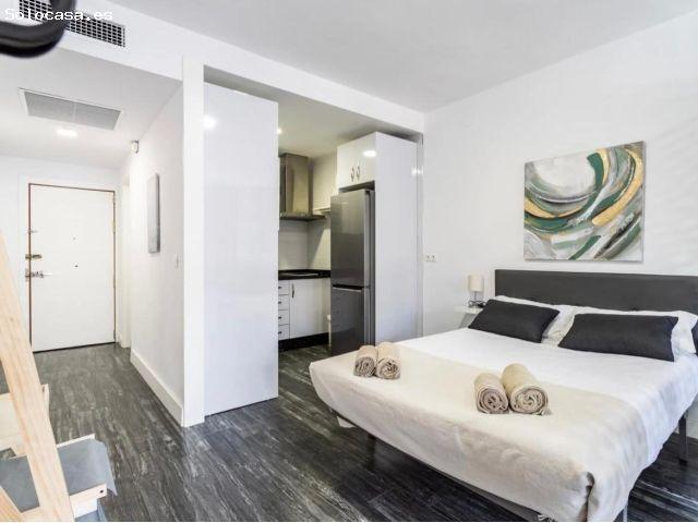 Estudio en primera línea de playa en Hotel Las Palmeras – Fuengirola