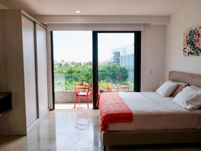 ESTUDIO EN RENTA A PASOS DEL MAR
