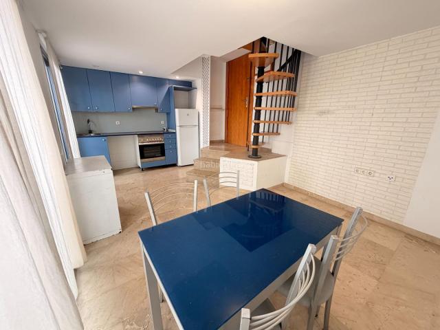Estudio en venta en Montgat. Estudio dúplex con vistas al mar en Montgat. Estudios.