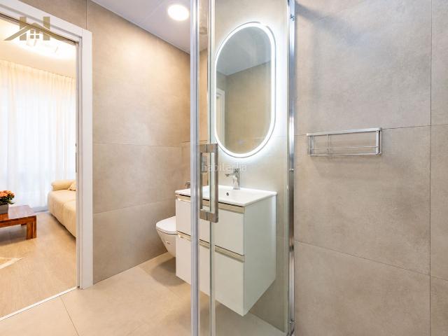 Estudio en venta en Alcobendas, Centro. HOGARES ALCOBENDAS VENDE EN EXCLUSIVA ESPECTACULAR VIVIENDA A ESTRENAR, TOTALMENTE REFORMADA Y CON ALTAS CALIDADES. Estudios.