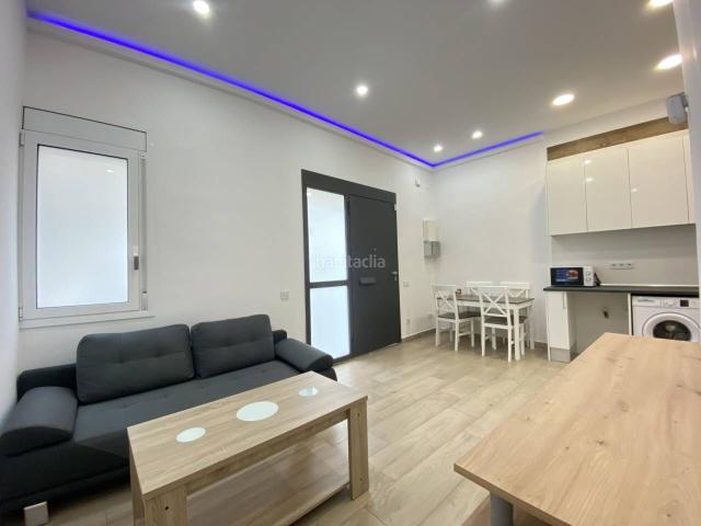 Estudio en venta en Barcelona, Vilapicina Torre Llobeta. Piso en venta TOTALMENTE REFORMADO A ESTRENAR. Estudios.