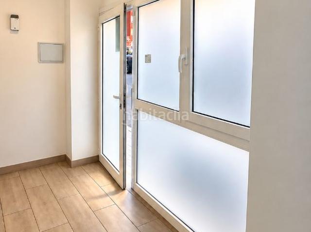 Estudio en venta en Barcelona, Carmel. REFORMA A ESTRENAR · AMPLIOS ESPACIOS · 2 HABITACIONES · ACCESO INDEPENDIENTE. Estudios.