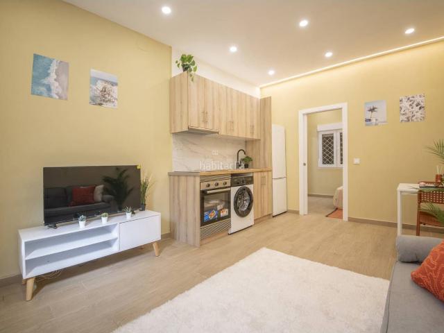Estudio en venta en Barcelona, Horta. Piso en venta TOTALMENTE REFORMADO A ESTRENAR. Estudios.
