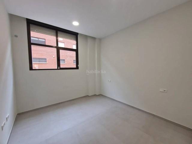 Estudio en venta en Barcelona, Porta. Estudio en venta. Estudios.