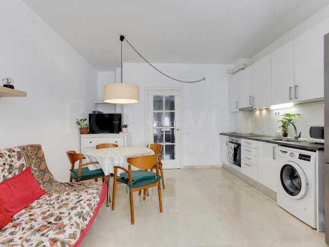 Estudio en venta en Barcelona, Raval. Estudios.