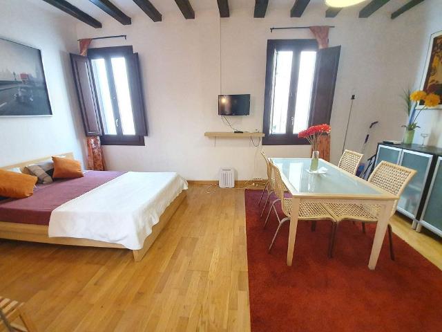 Estudio en venta en calle De Cervantes, Barcelona, de 40 m² por 218.000