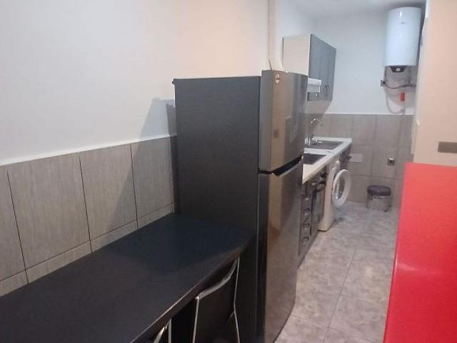 Estudio en venta en calle De Fastenrath, Barcelona, de 32 m² por 97.000