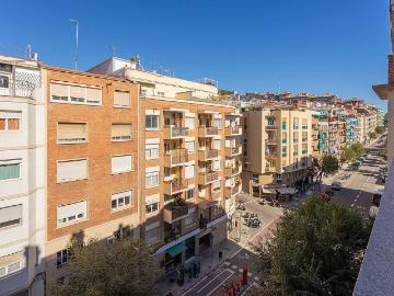 Estudio en venta en calle De Les Camèlies, Barcelona, de 30 m² por 145.000