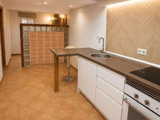Piso en venta en calle Joaquin Costa, Barcelona, de 24 m² 1 habitación por 124.000