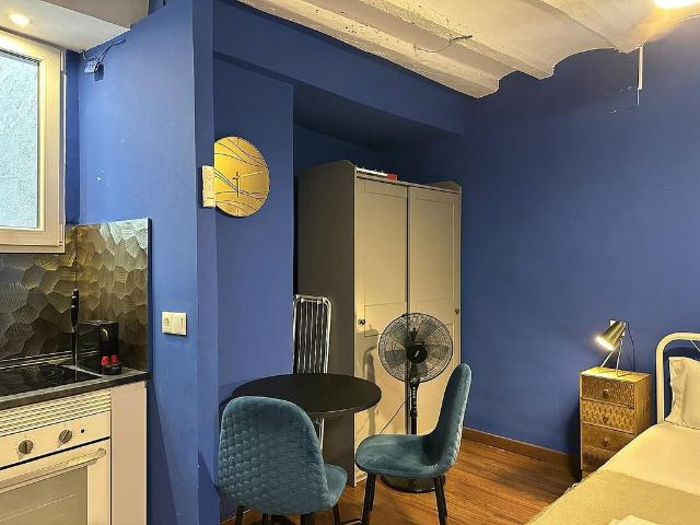 Estudio en venta en calle Serra, Barcelona, de 22 m² por 150.000