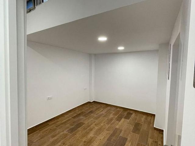 Estudio en venta en paseo De Fabra i Puig, Barcelona, de 74 m² por 160.000