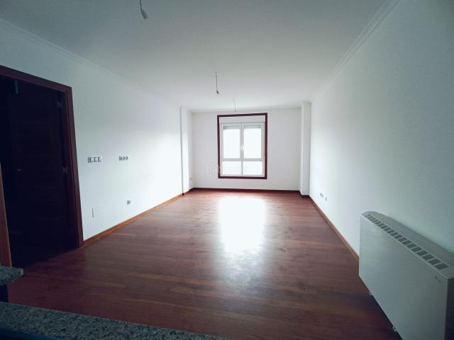 Estudio en venta en Pobra do Caramiñal A. Se vende estudio a estrenar en Puebla, cerca de los Arenales. Estudios Pobra do Caramiñal.