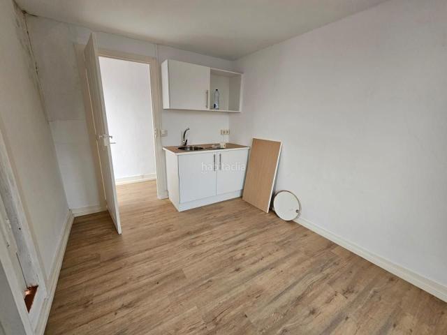 Estudio en venta en Ribadavia. OPORTUNIDAD! SE VENDE EDIFICIO COMPLETO EN EL CENTRO DE RIBADAVIA. Estudios.