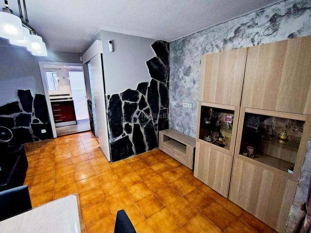 Estudio en venta en Santa Coloma de Gramenet, Fondo. Oportunidad Inversión. Estudios Santa Coloma de.