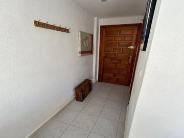Estudio Luminoso con Licencia Turística, Vistas al Mar, Terraza y Cocina Independiente – Zona Aromát