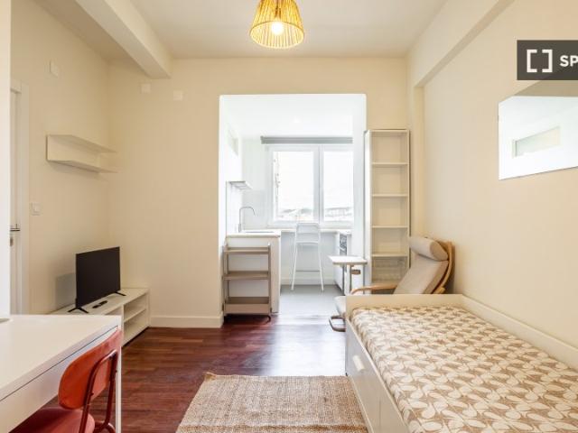 Estúdio para alugar em Lisboa, com contas incluídas