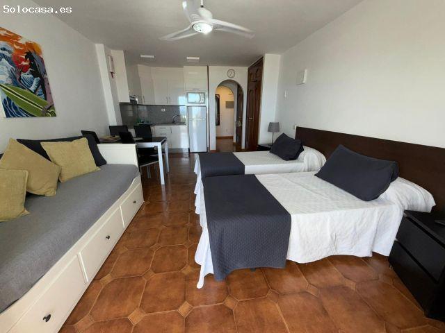 Estudio Premium en Primera Línea de Fañabé: Vistas al Mar y La Gomera, Costa Adeje