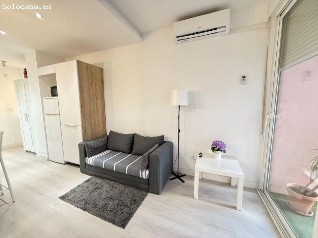 ESTUDIO REFORMADO CON BALCÓN Y PISCINA COMUNITARIA EN EL CENTRO DE TORREVIEJA