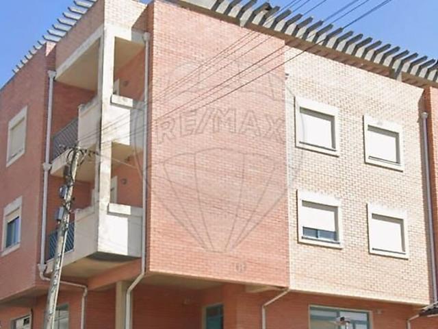 Estúdio T1 à venda em Nelas, Nelas RE/MAX Portugal